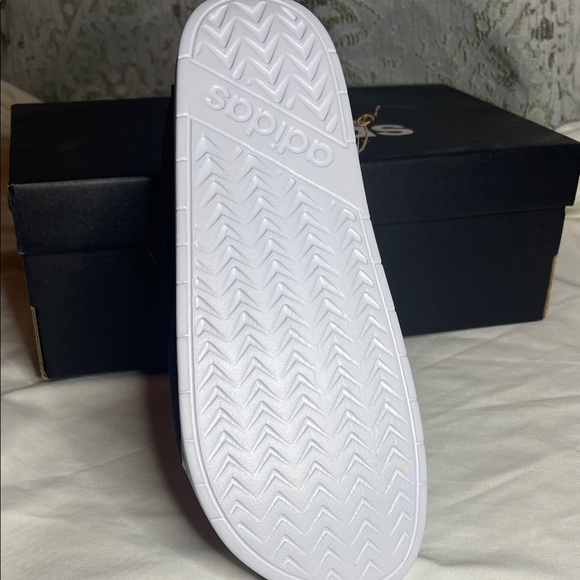 Adidas Kids Black and White Slide Sandals - Picture 4 of 6